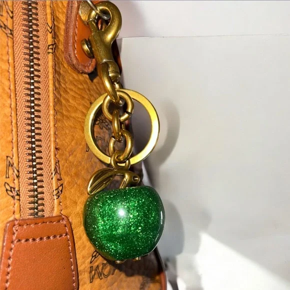 Glistening Glittery Apple 🍏 Keychain Bag Charm Accessory Gold bass Detailing. - Picture 3 of 4